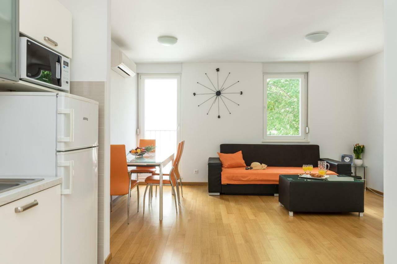 Apartment Marcela With Private Parking Split Exterior photo